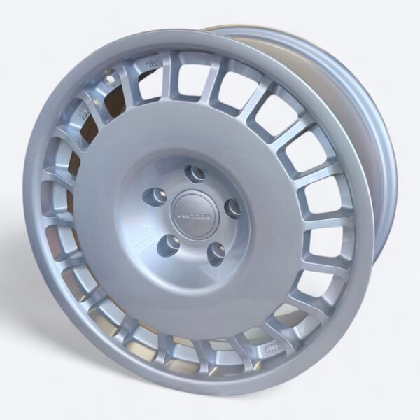 ROTA D154 17x8 et+42 4X100 67.1 SILVER